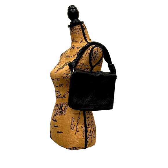 Vince Camuto Black Leather Hobo Shoulder Bag Gold Hardware Zip Lining - Picture 7 of 15